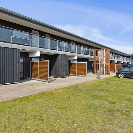 Lägenhet Kimi - 100m From The Sea By Interhome