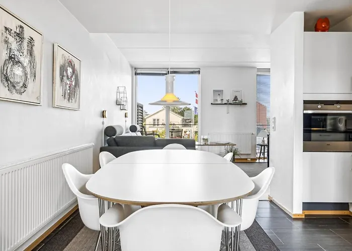 Kimi - 100m From The Sea By Interhome