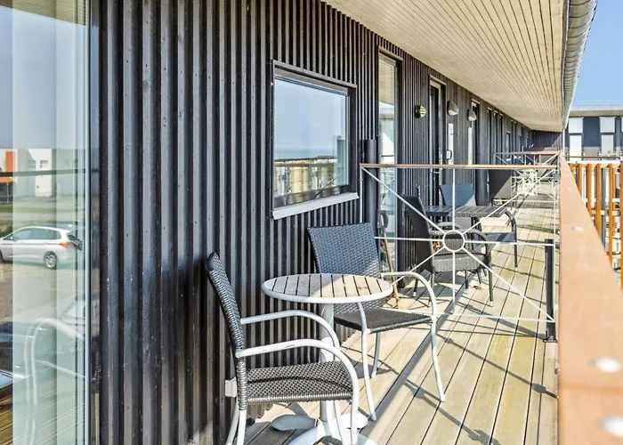 Apartment Kimi - 100m From The Sea By Interhome *